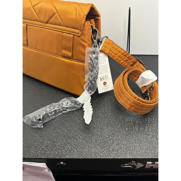 LUG Plie - Capuccino NWT-2 straps - Picture 7 of 8